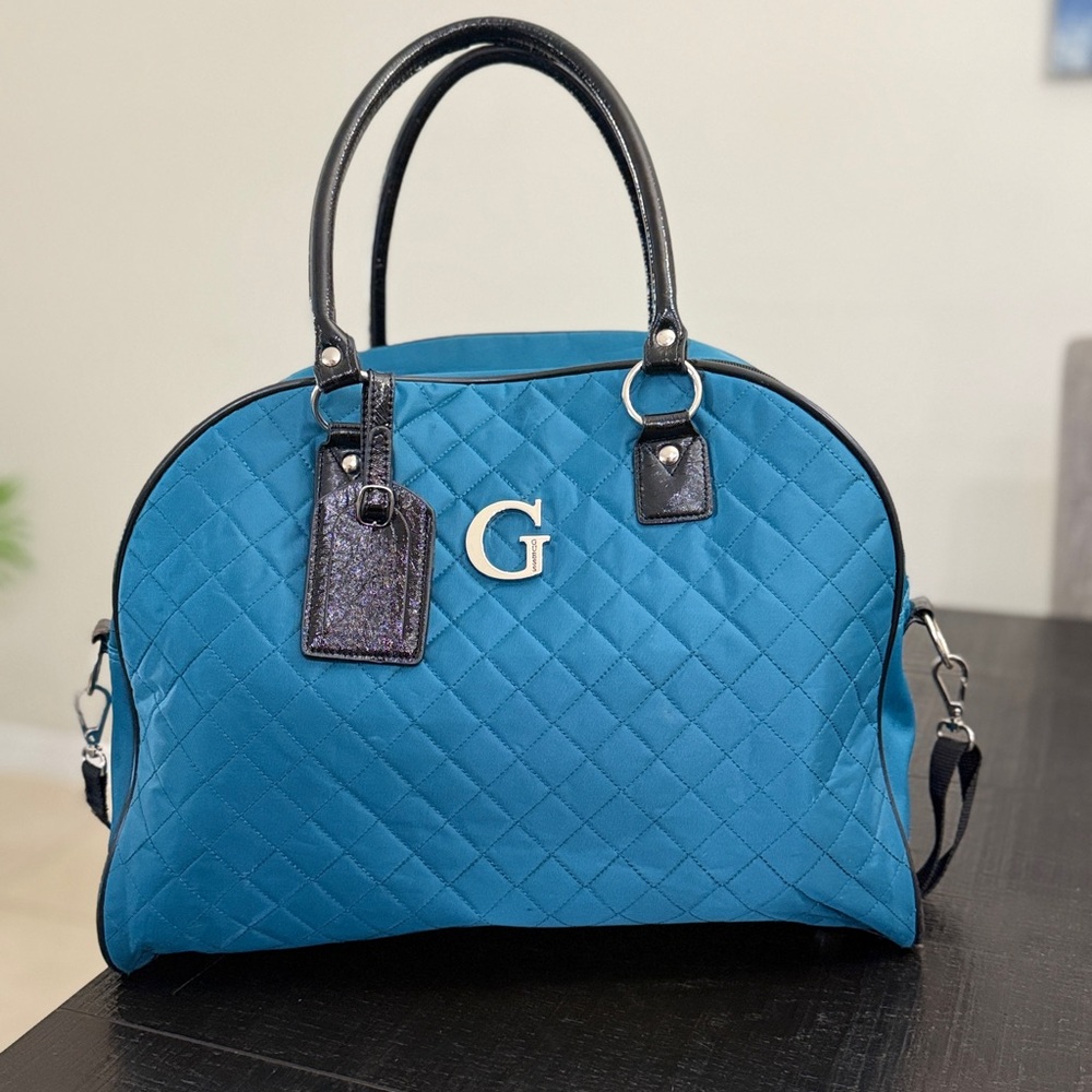 Guess Weekender